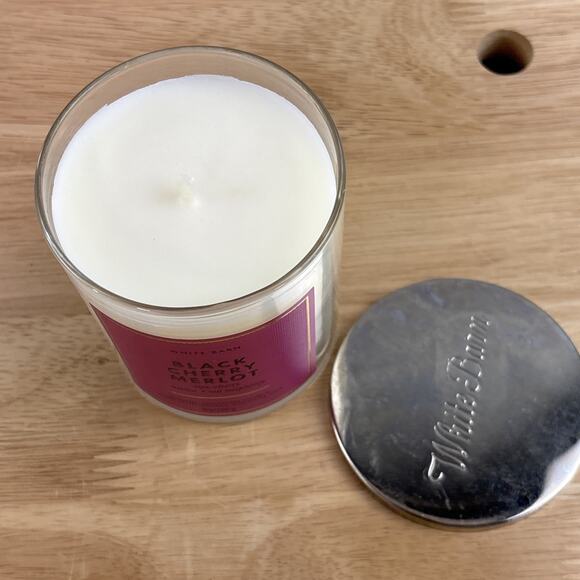 Bath & Body Works White Barn Black Cherry Merlot Single Wick Candle Jar 7 oz New - Picture 2 of 3